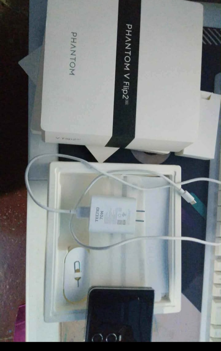 For Sale! Used Tecno Phantom V Flip 2(8/256 GB)
